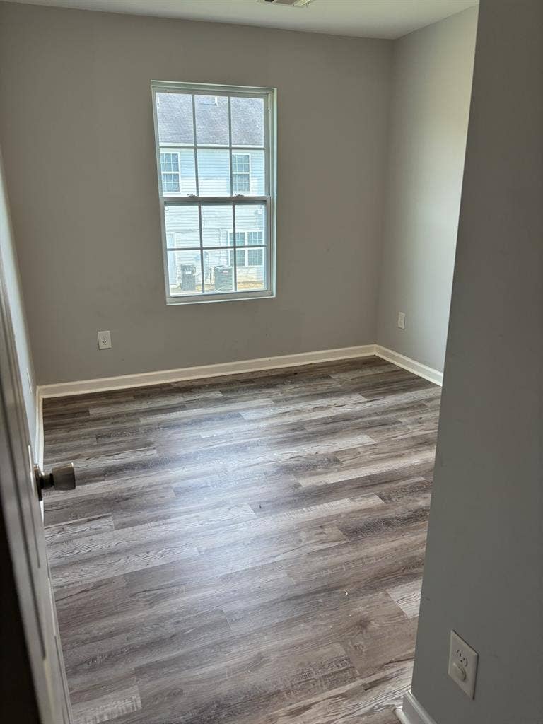 Unfurnished room for rent