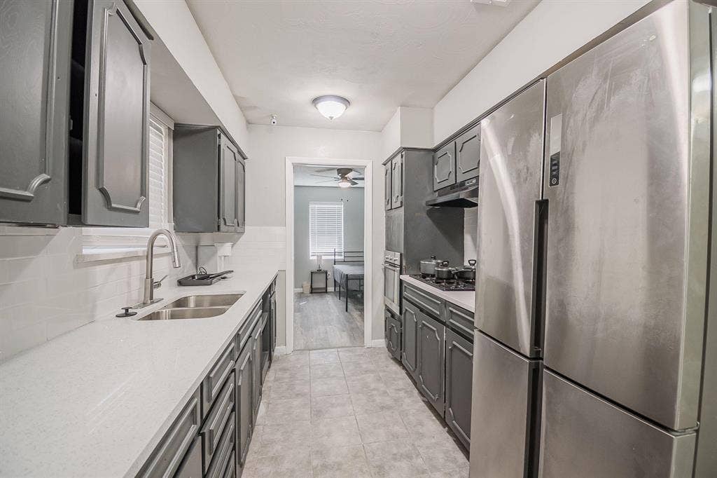 9 BR in Dallas