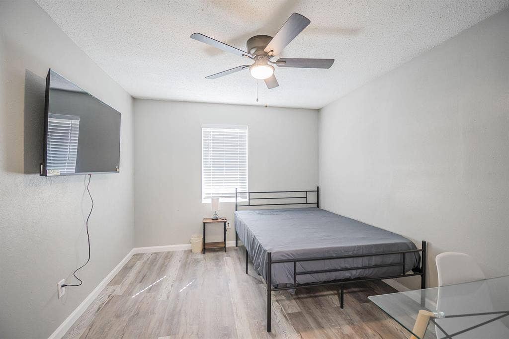 9 BR in Dallas