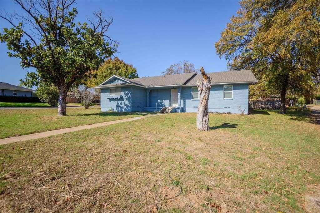9 BR in Dallas