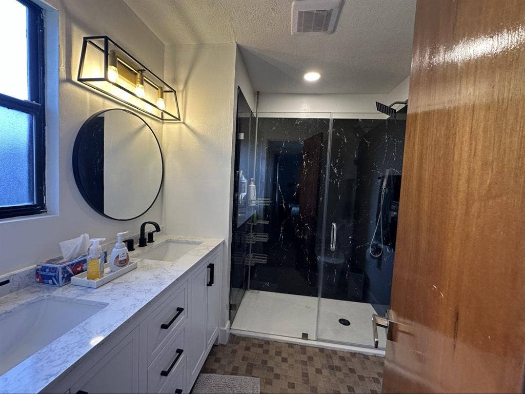 Lakefront home with lots aroundd