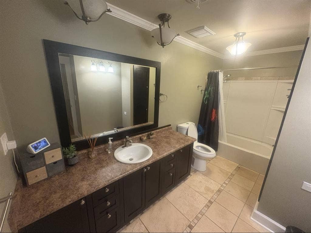 Room to rent in spacious housee