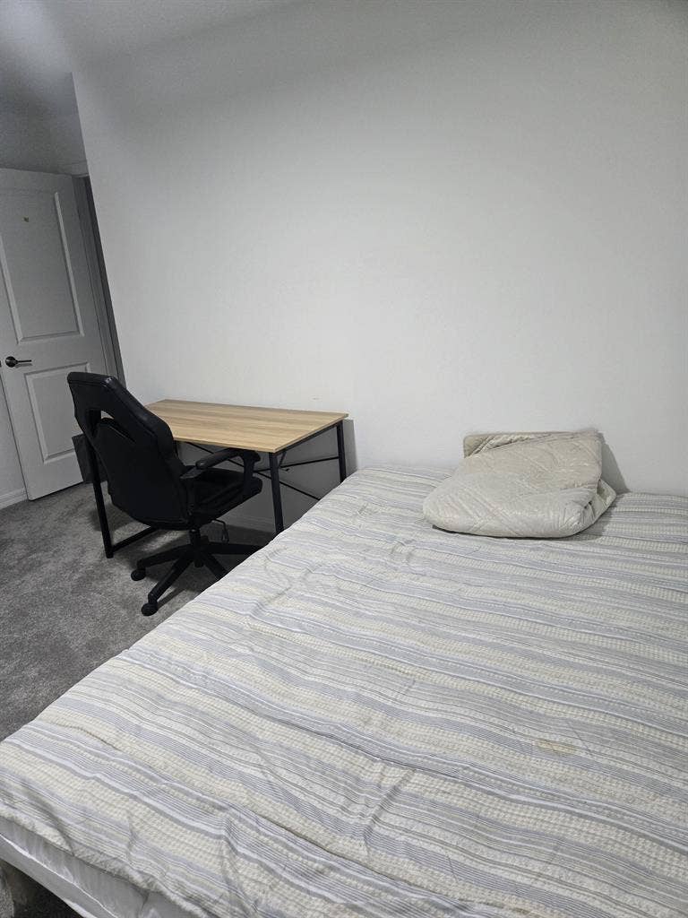 Nice, clean and private room!!