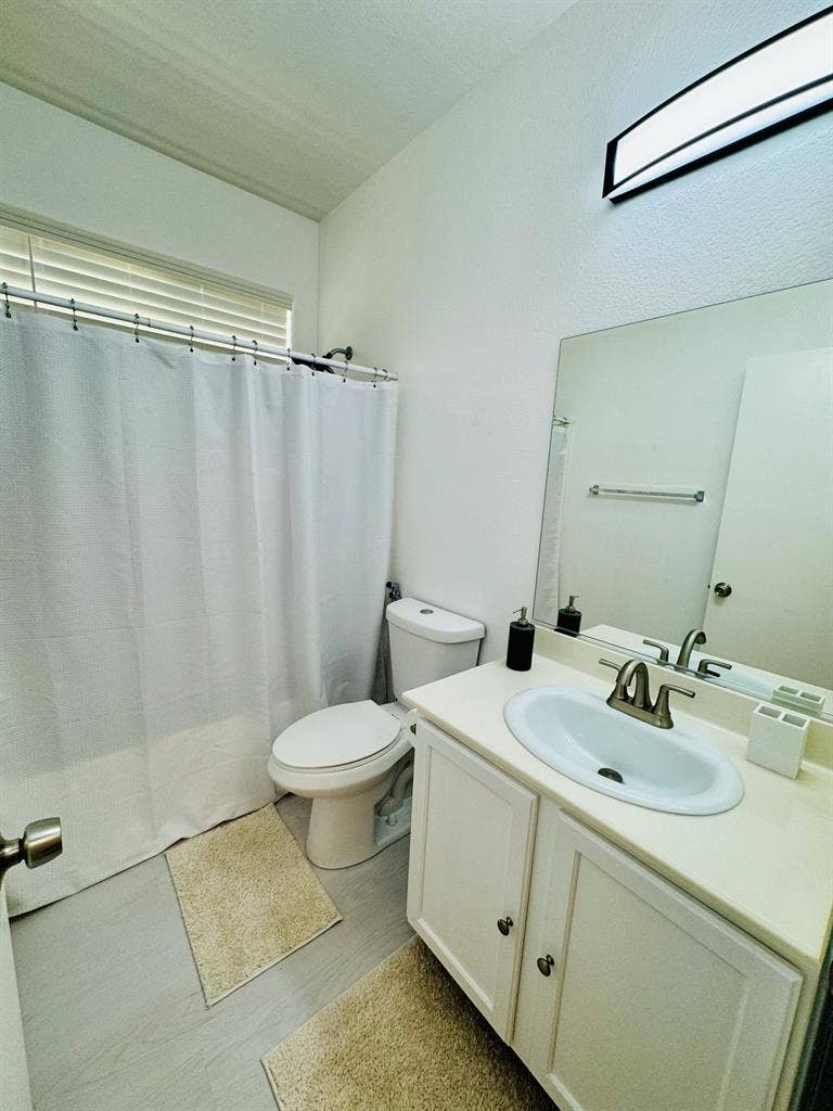 Room for Rent in Vegas! $