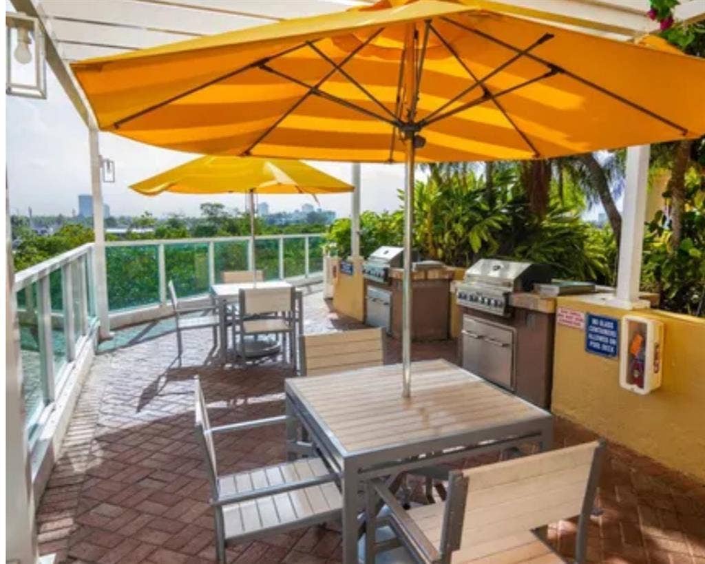 Intracoastal Room for Rent