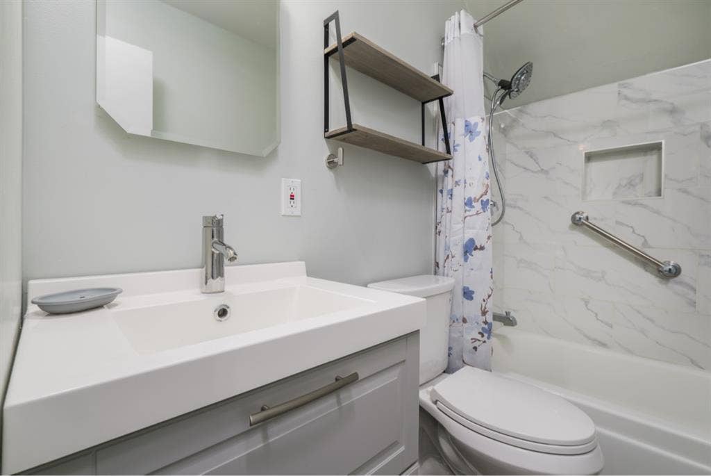 Private room in amazing house 