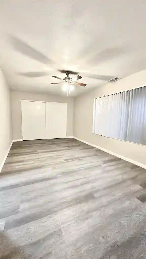 Private bed/bath in Arden/Arcade