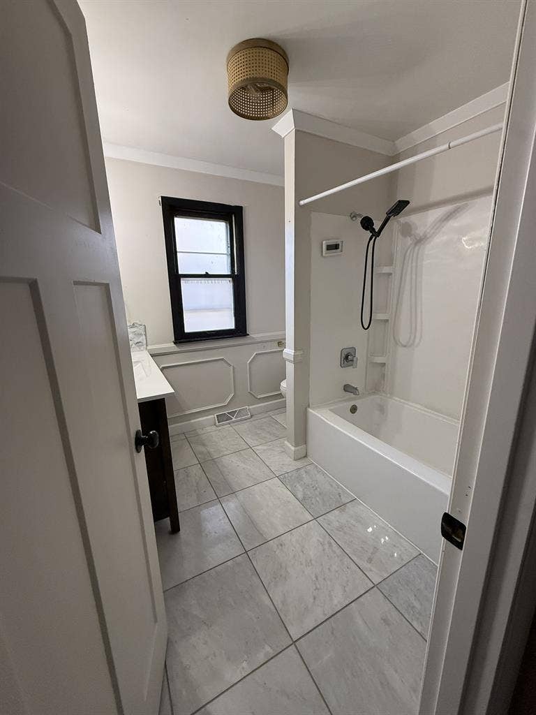 You get 2bedroom living room &amp; park