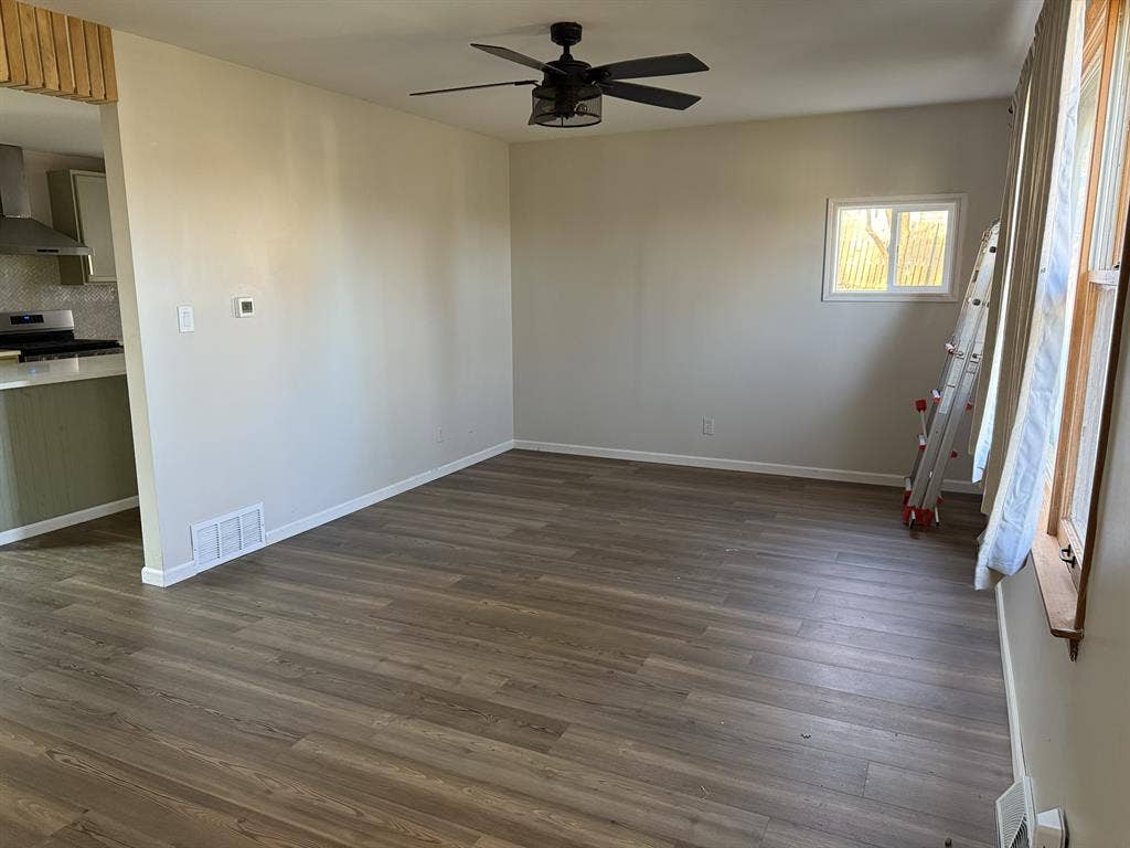 You get 2bedroom living room &amp; park