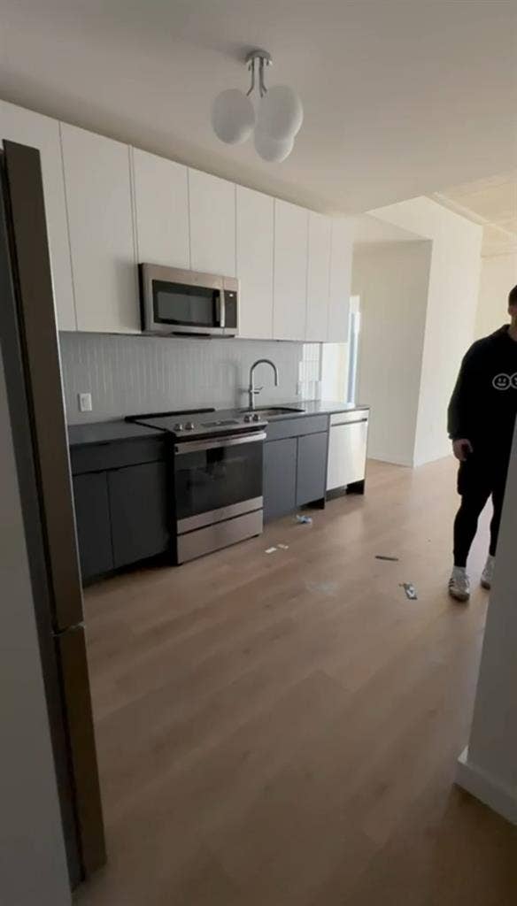 1 Bedroom / 1 Bath Apartment