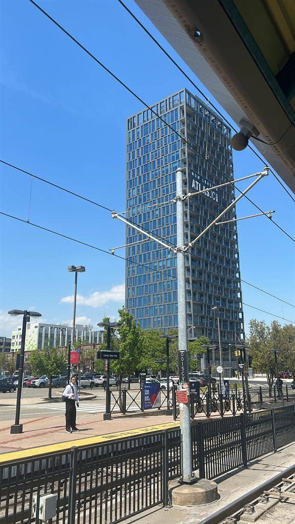 1 Bedroom / 1 Bath Apartment