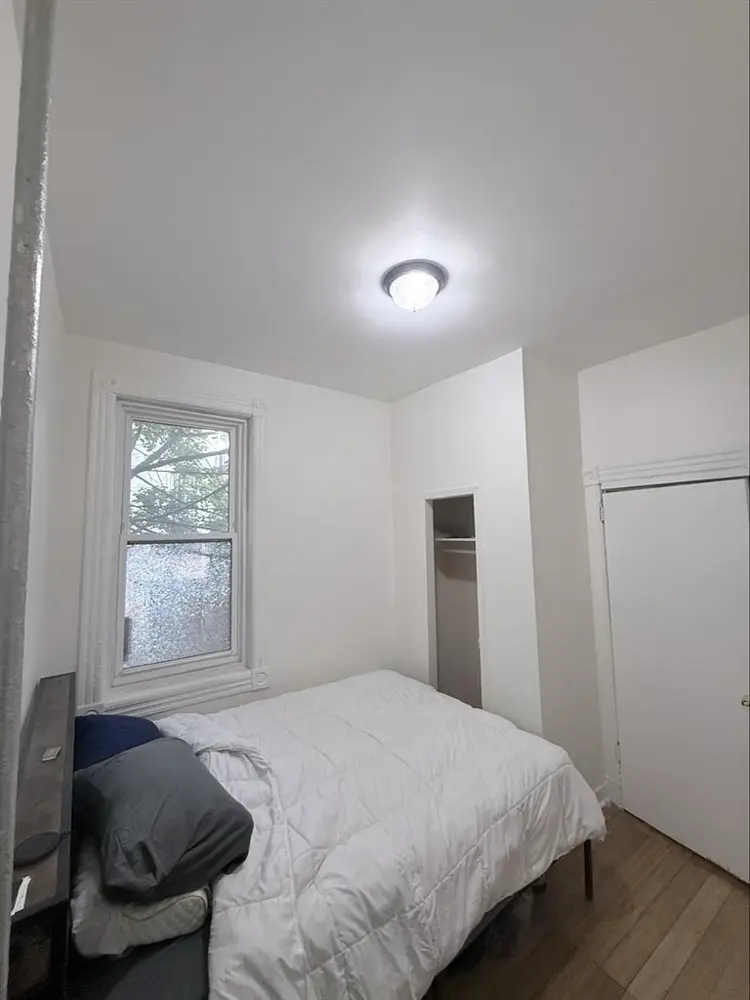 Room available in huge ba apt