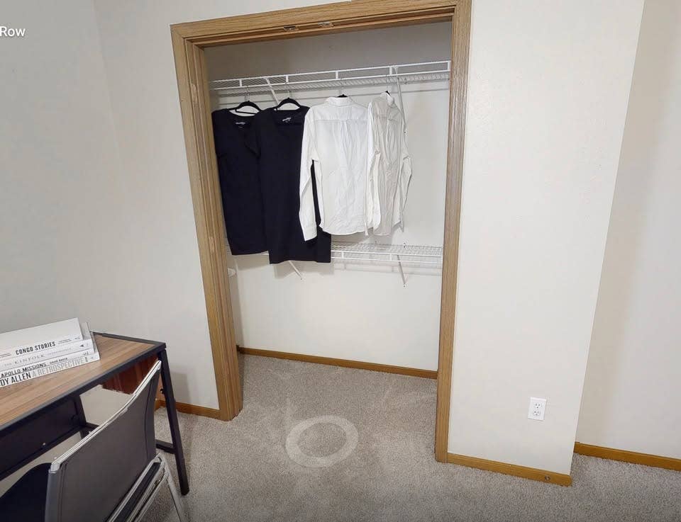 Looking for Roommate