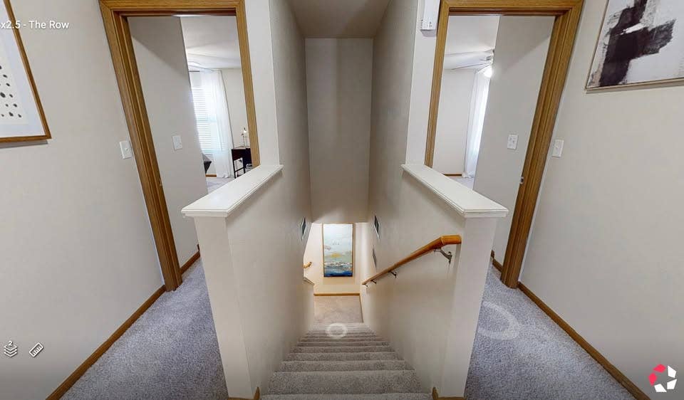 Looking for Roommate