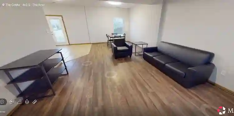 Looking for Roommate