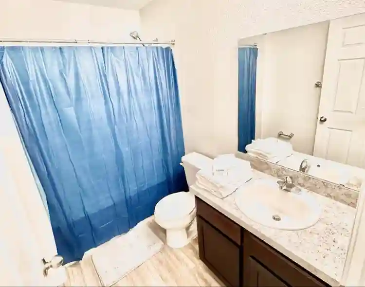 Room in Jacksonville w/Shared Bath