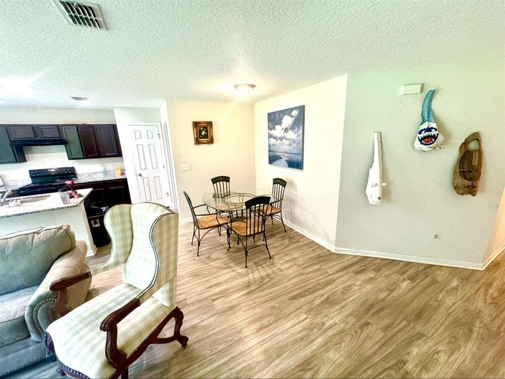 Room in Jacksonville w/Shared Bath