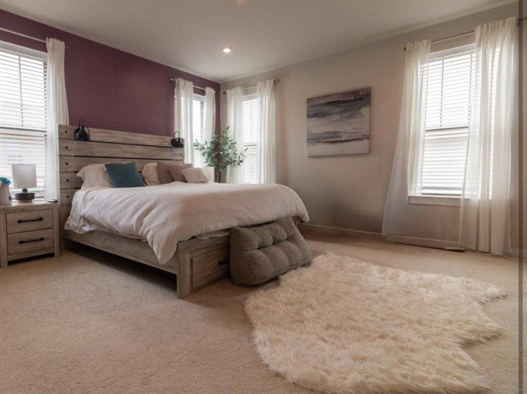 JAN 1st! Room for Rent -$