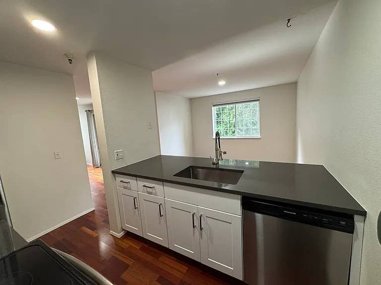 $/month, December move-in