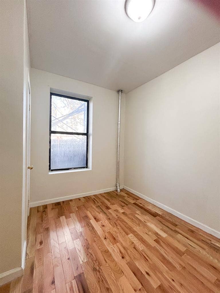 4 rooms for rent Hamilton Heights