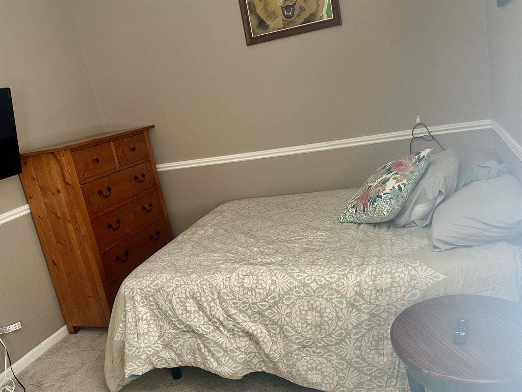 Quiet Room in Rancho Cordova CA