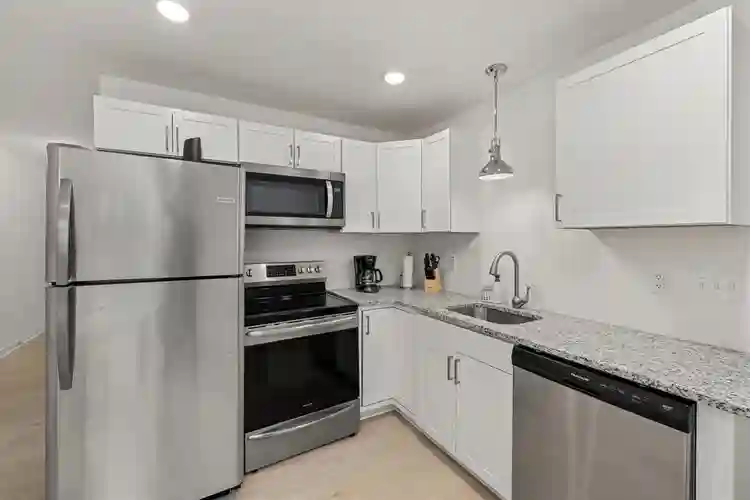 7 BR in Raleigh