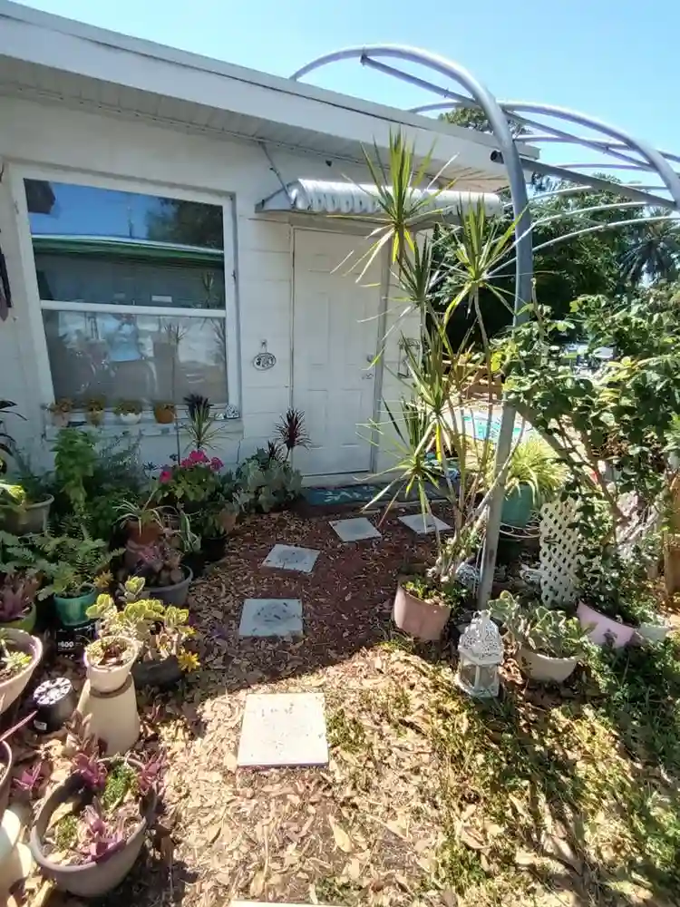 Private Entrance Room Rental