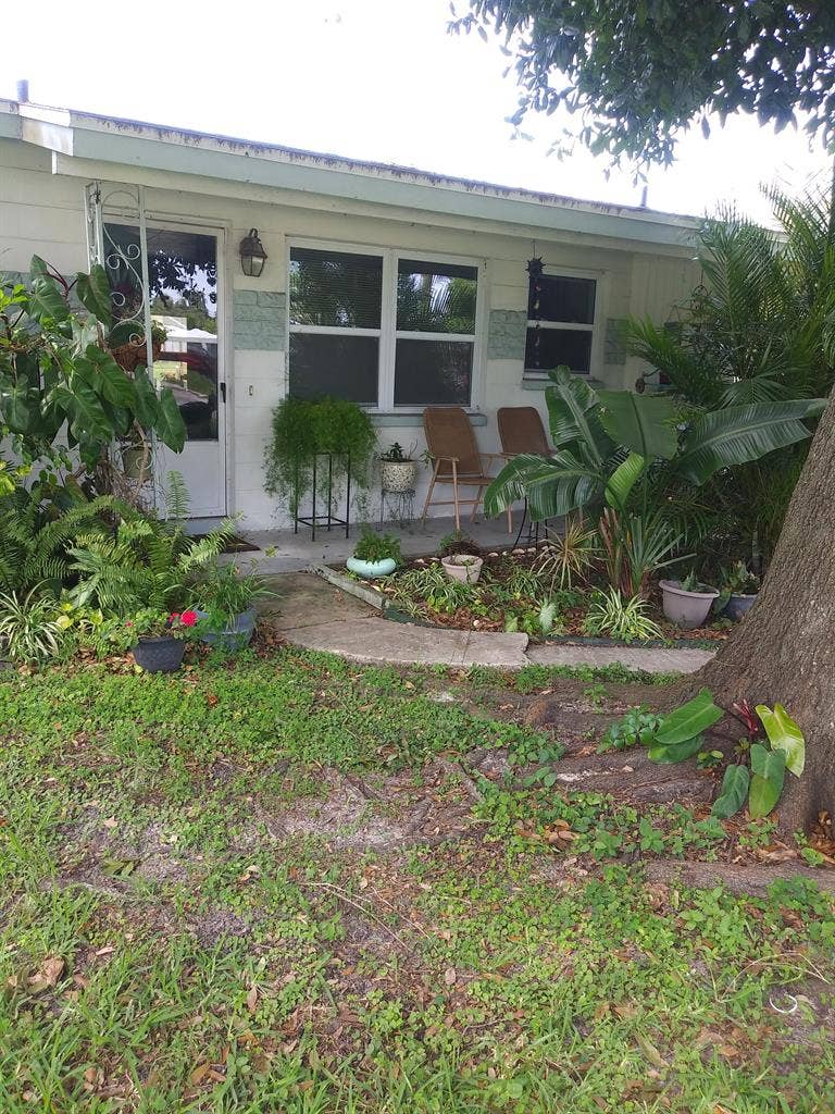 Room Rental near Lake Seminole Park