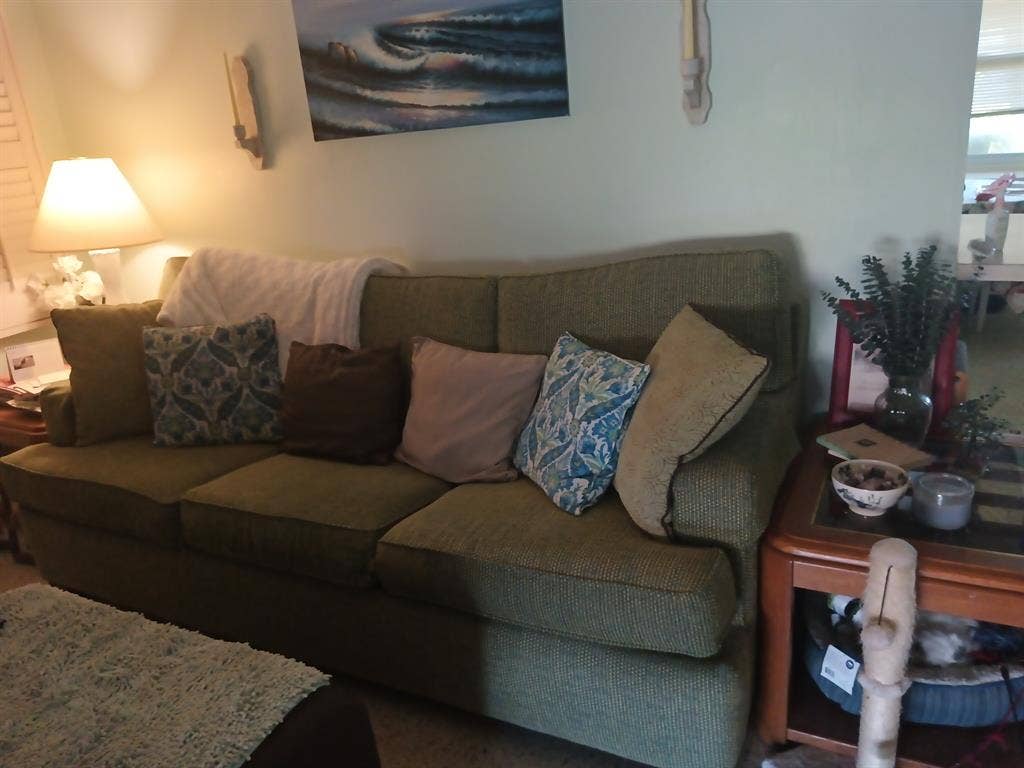 Room Rental near Lake Seminole Park