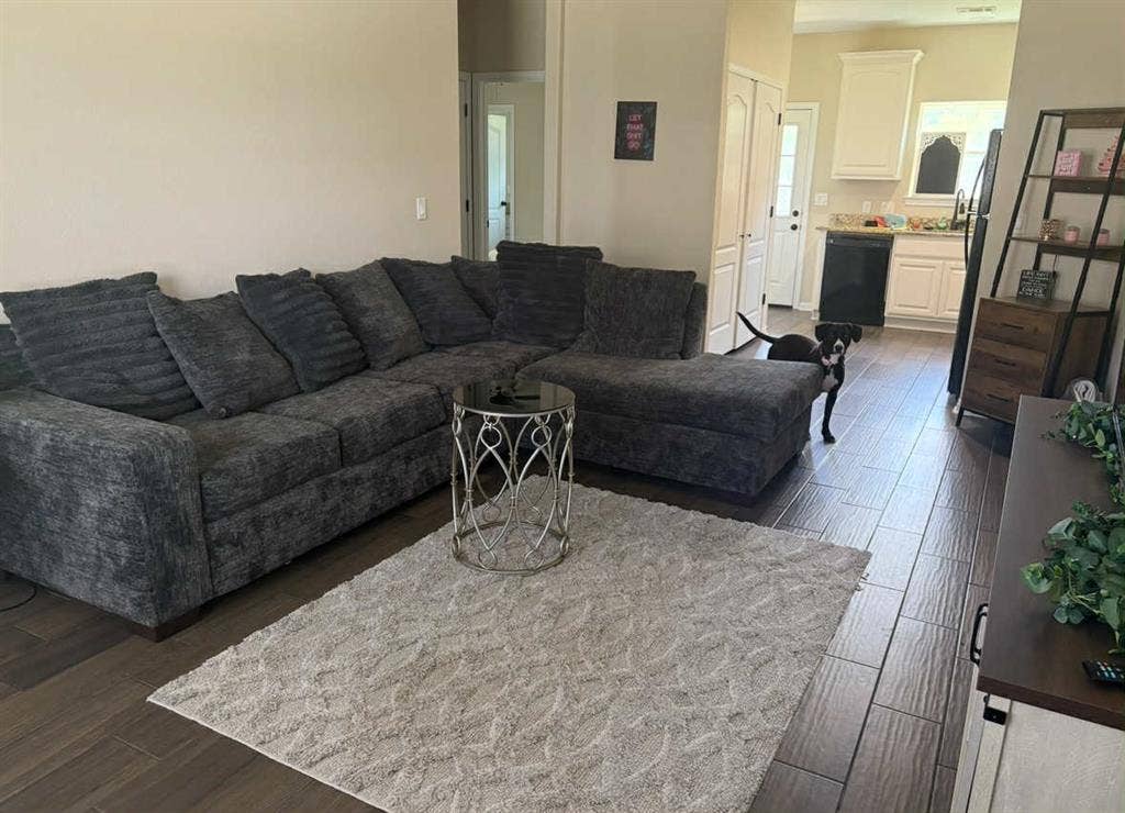 /month apartment in Porter