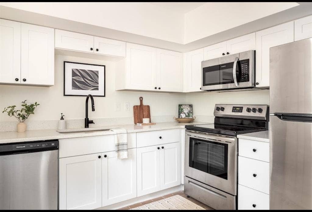 Looking to rent out December 1