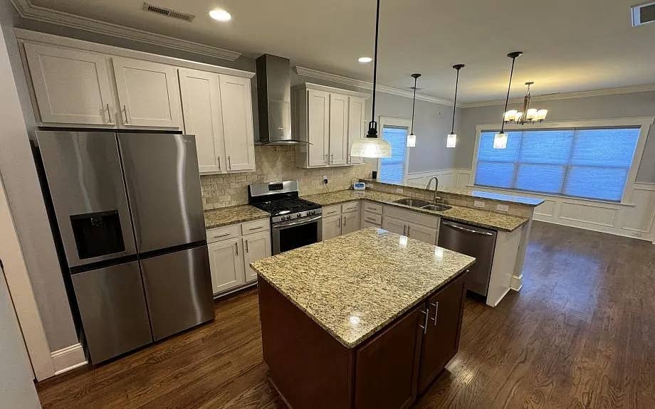 ✨ 2 Rooms Available Plaza Midwood ✨