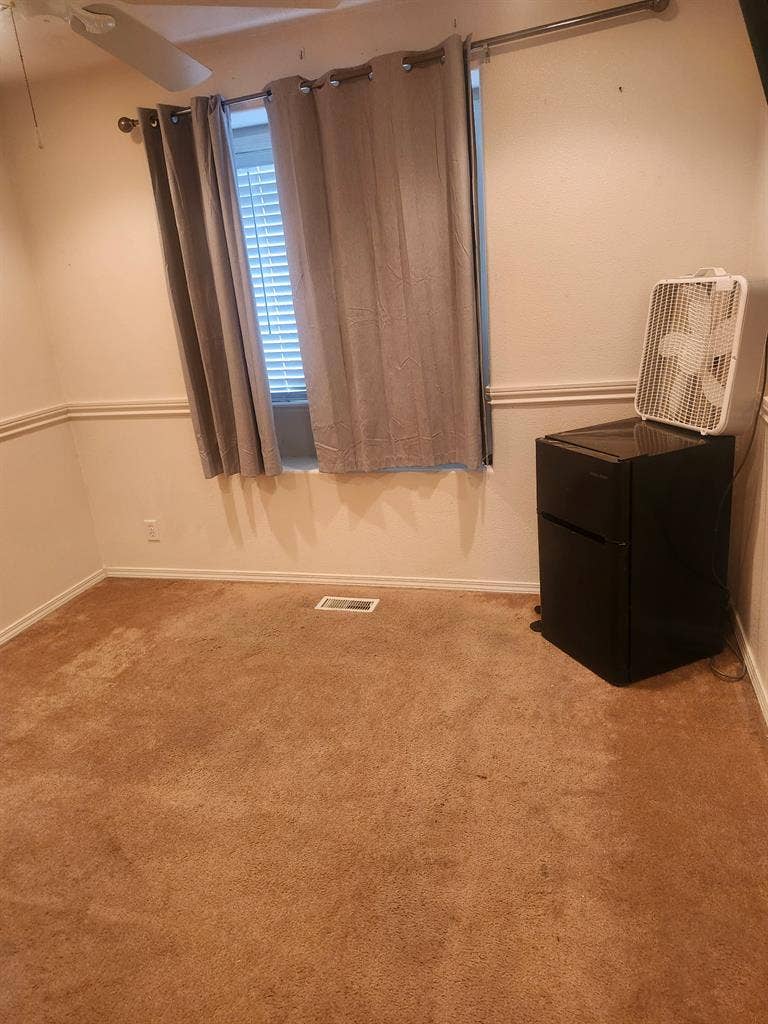 Room for rent in Meridian