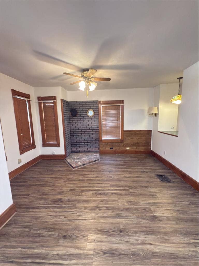 $
Single family for rent