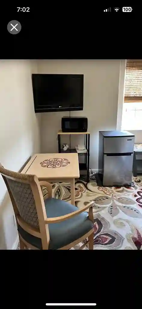 Lg Furnished Bedroom/Private Bath