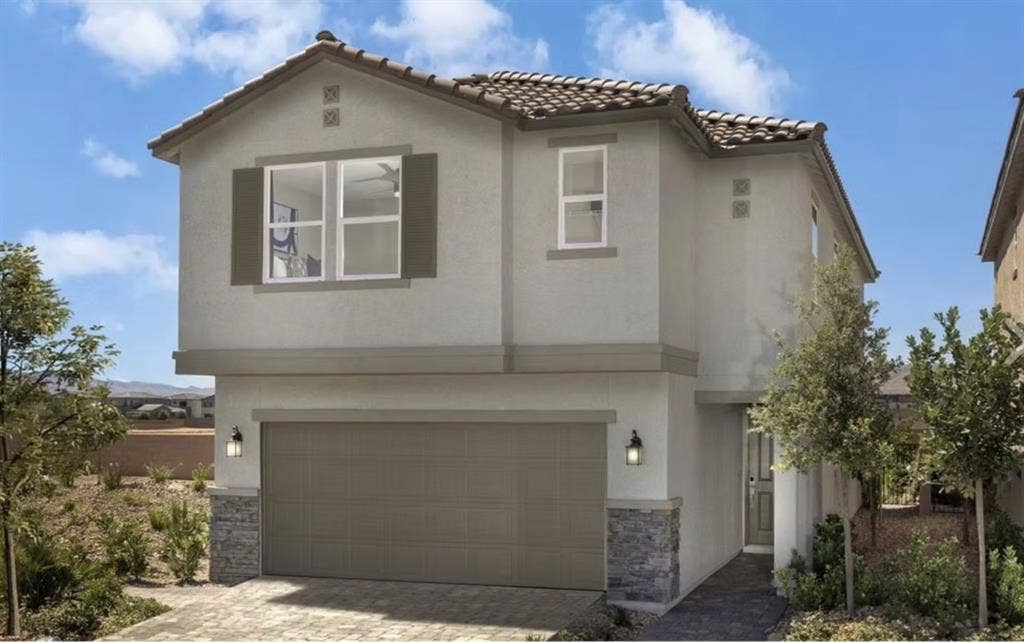 Primary Bedroom (Upstairs)