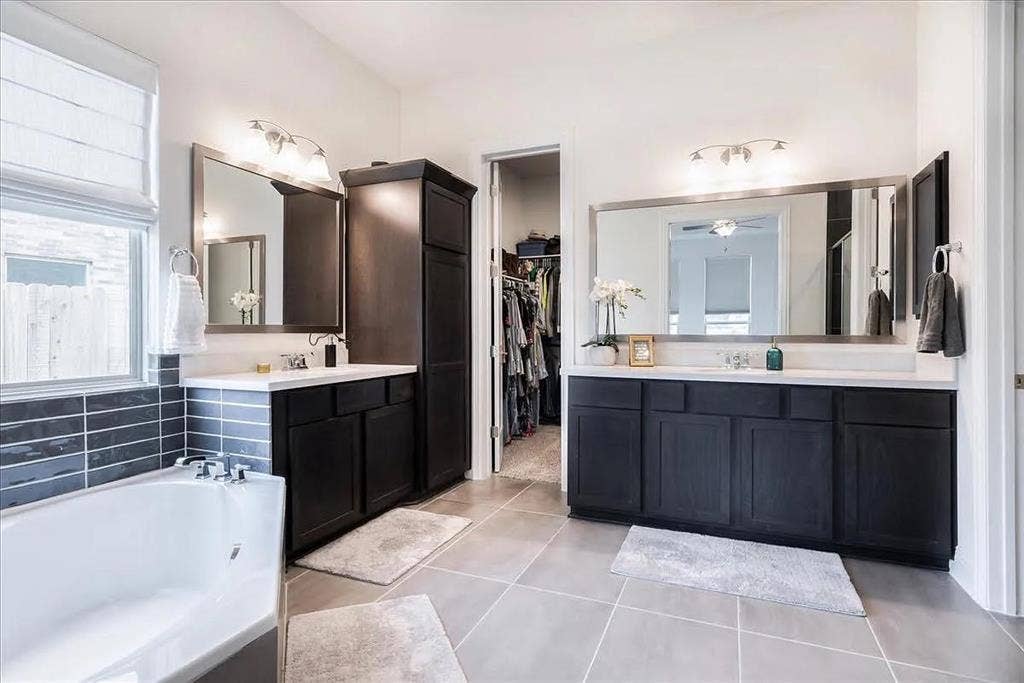 4 BR in Pflugerville