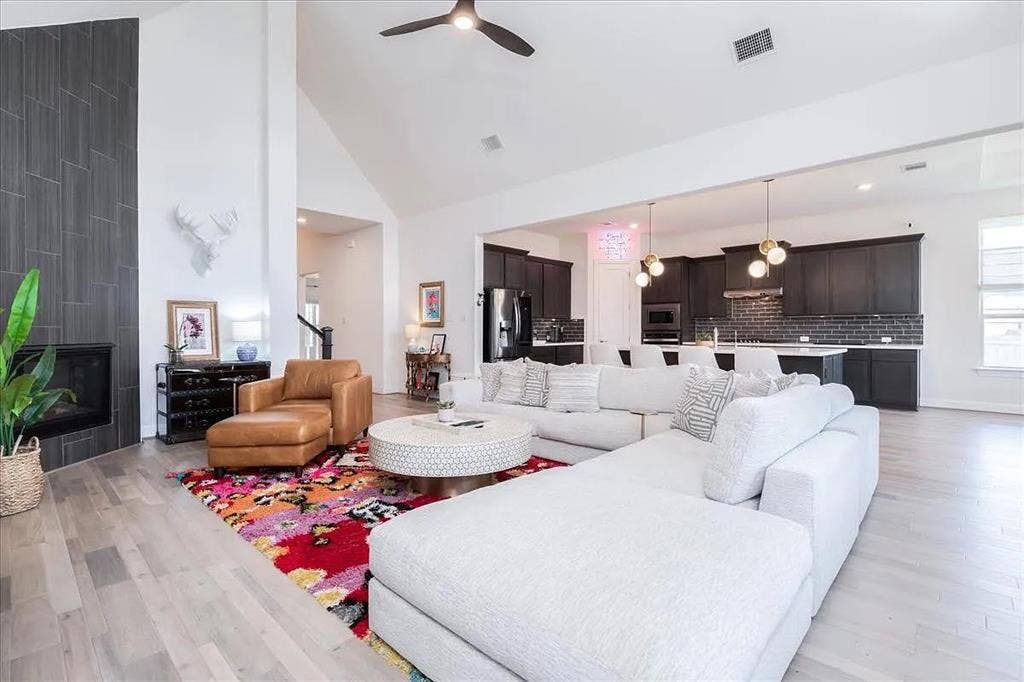 4 BR in Pflugerville