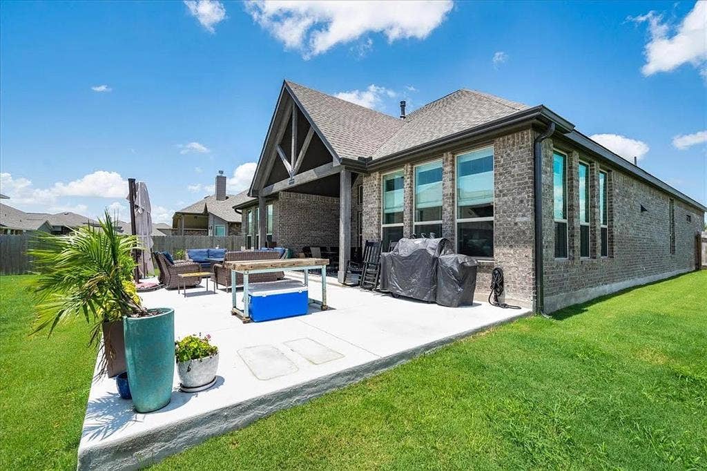 4 BR in Pflugerville