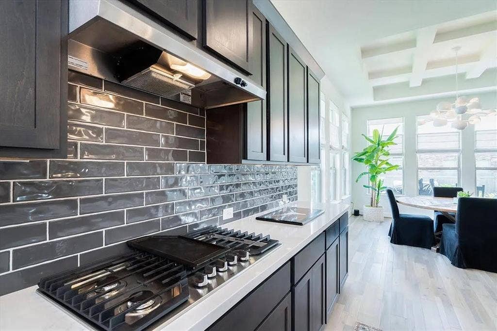 4 BR in Pflugerville