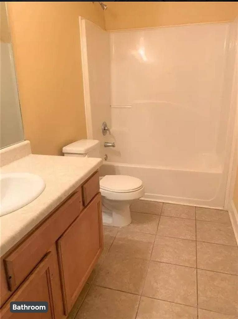 Spacious 5Br Townhouse rooms