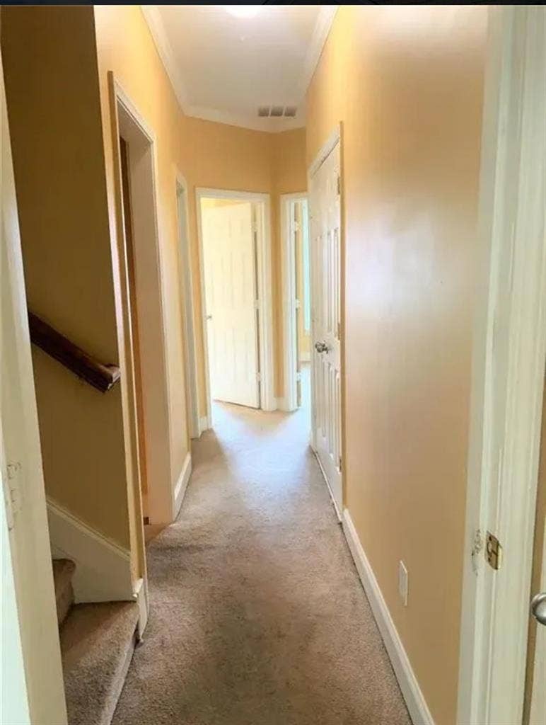 Spacious 5Br Townhouse rooms