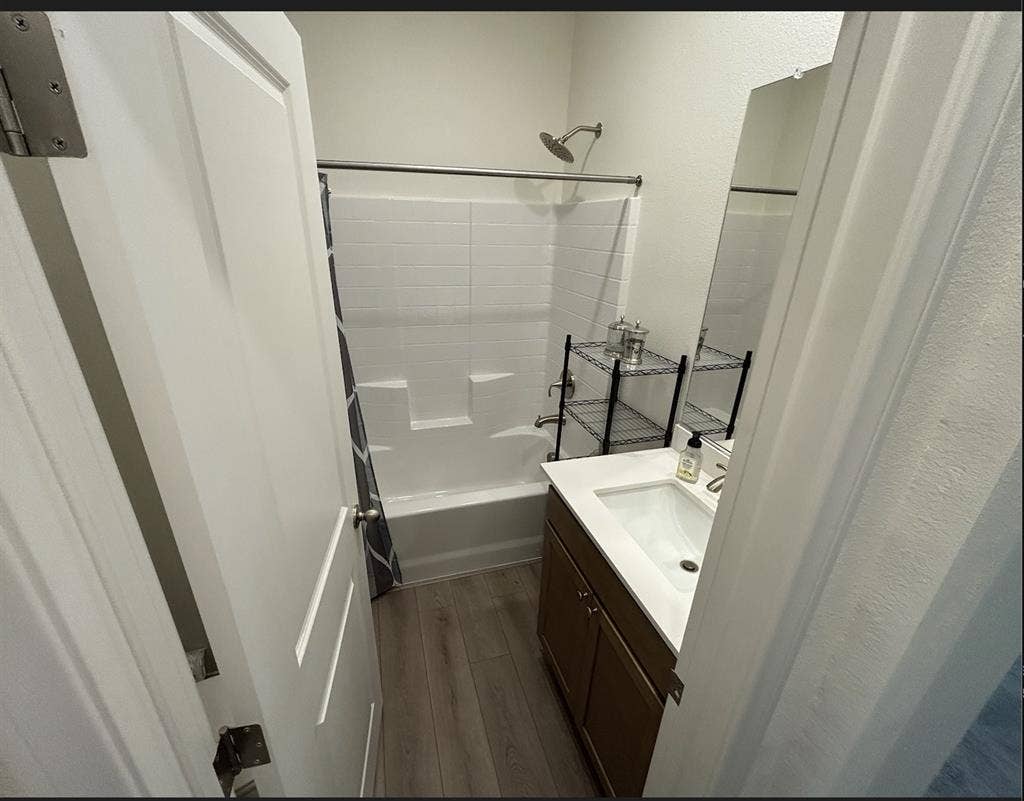 Bedroom F  (Downstairs)