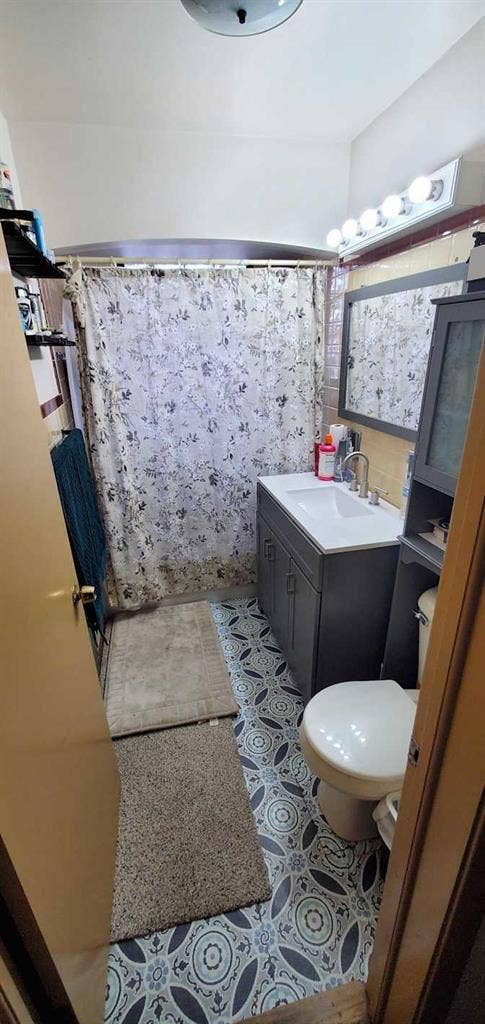 Spacious and comfy furnished room