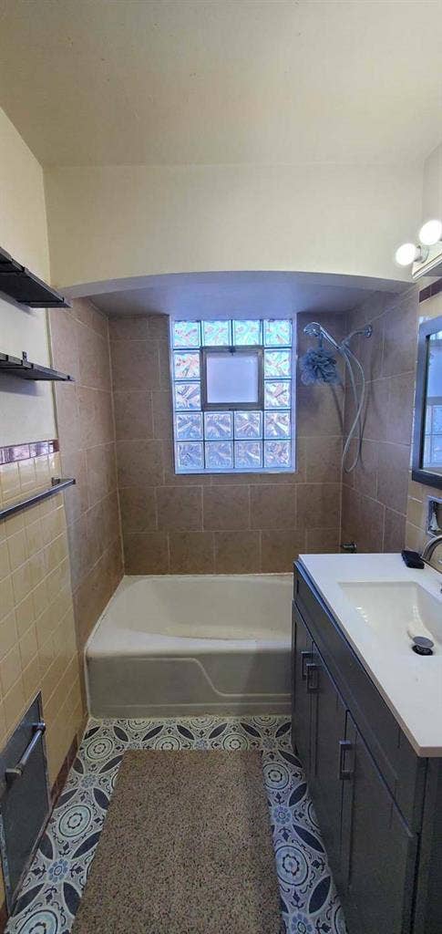 Spacious and comfy furnished room