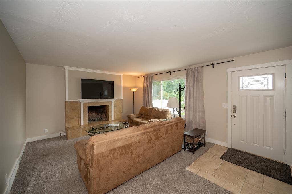 Private room for rent