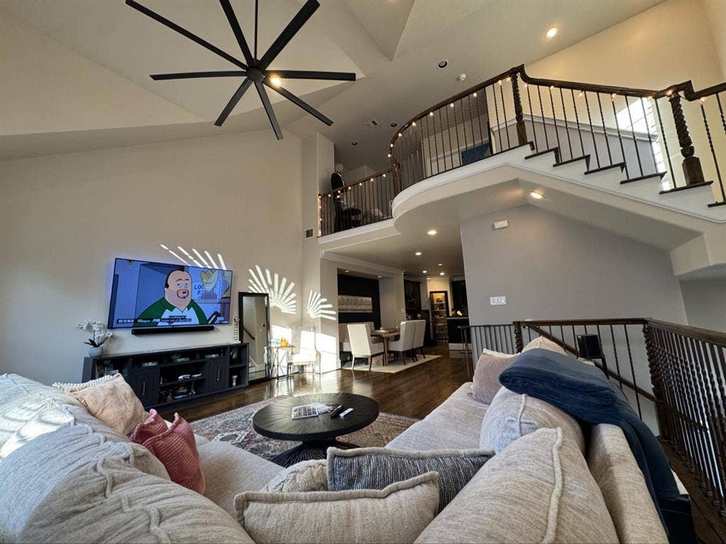 I Bed/ 
Bath All inclusive $