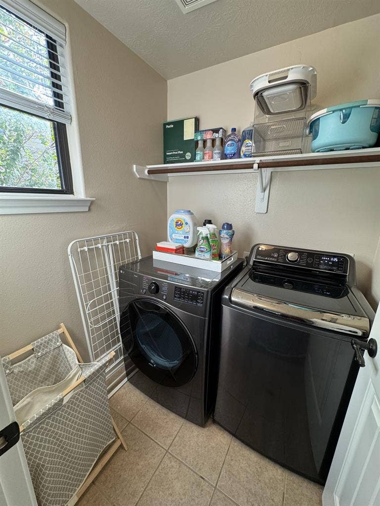 I Bed/ 
Bath All inclusive $