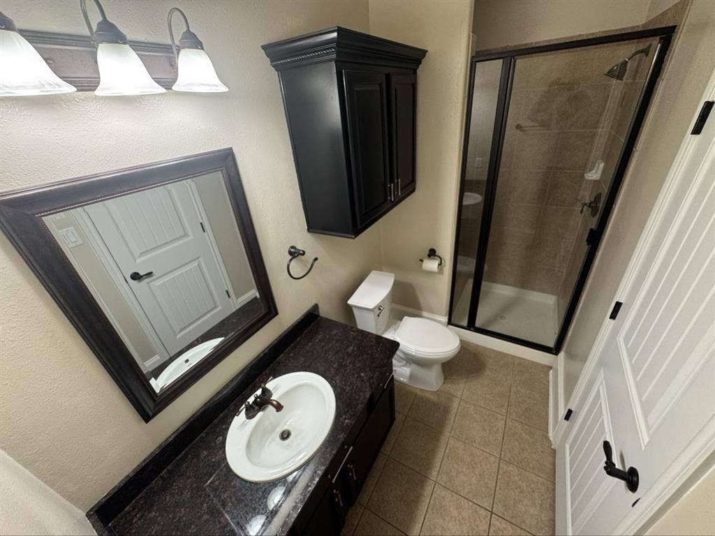 I Bed/ 
Bath All inclusive $