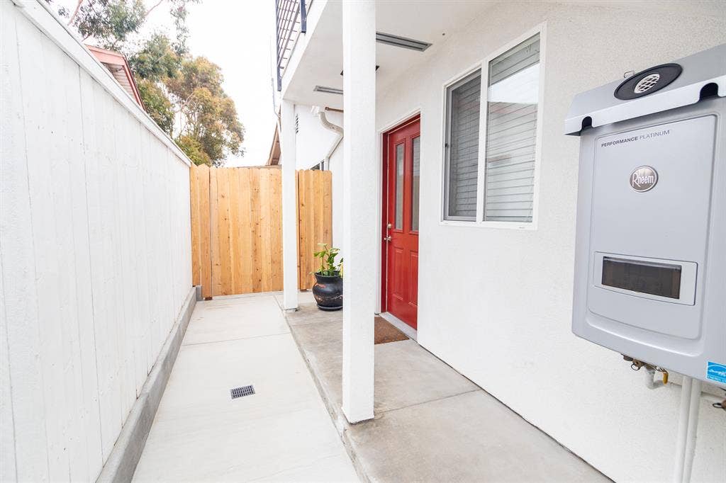 Peaceful, Private & Quiet Studio